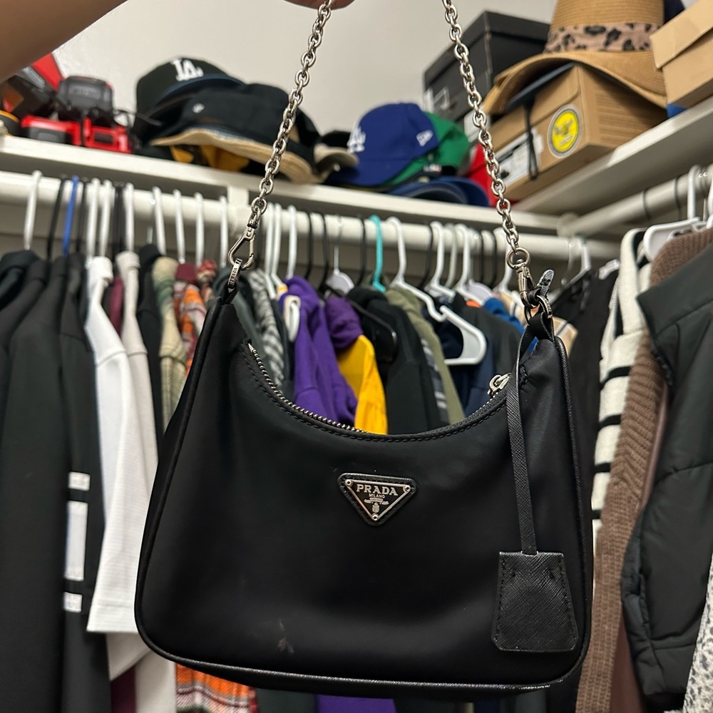 Prada Nylon 2005 re edition crossbody!